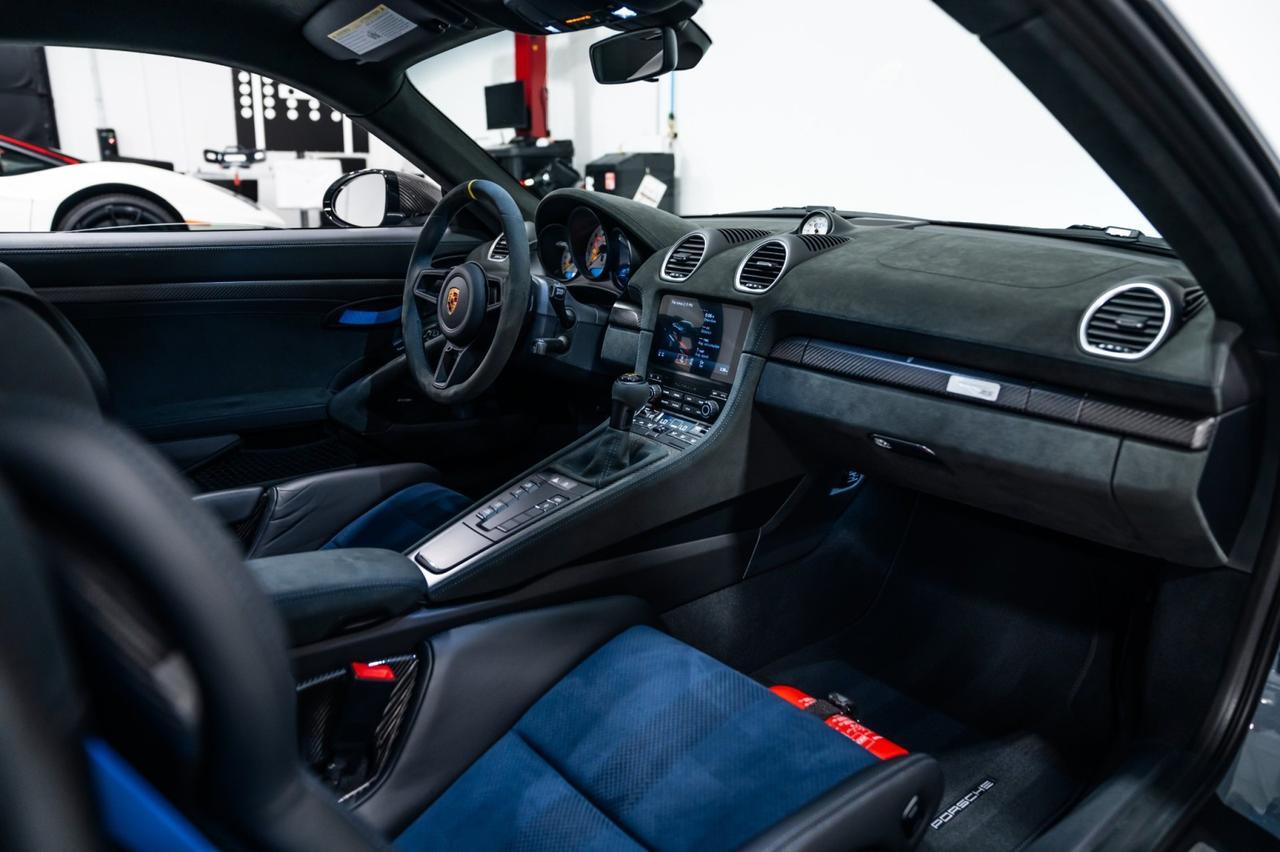 2025 Porsche 718 Cayman GT4 RS Brentwood TN 2025 Porsche 718 Cayman GT4 RS Brentwood TN