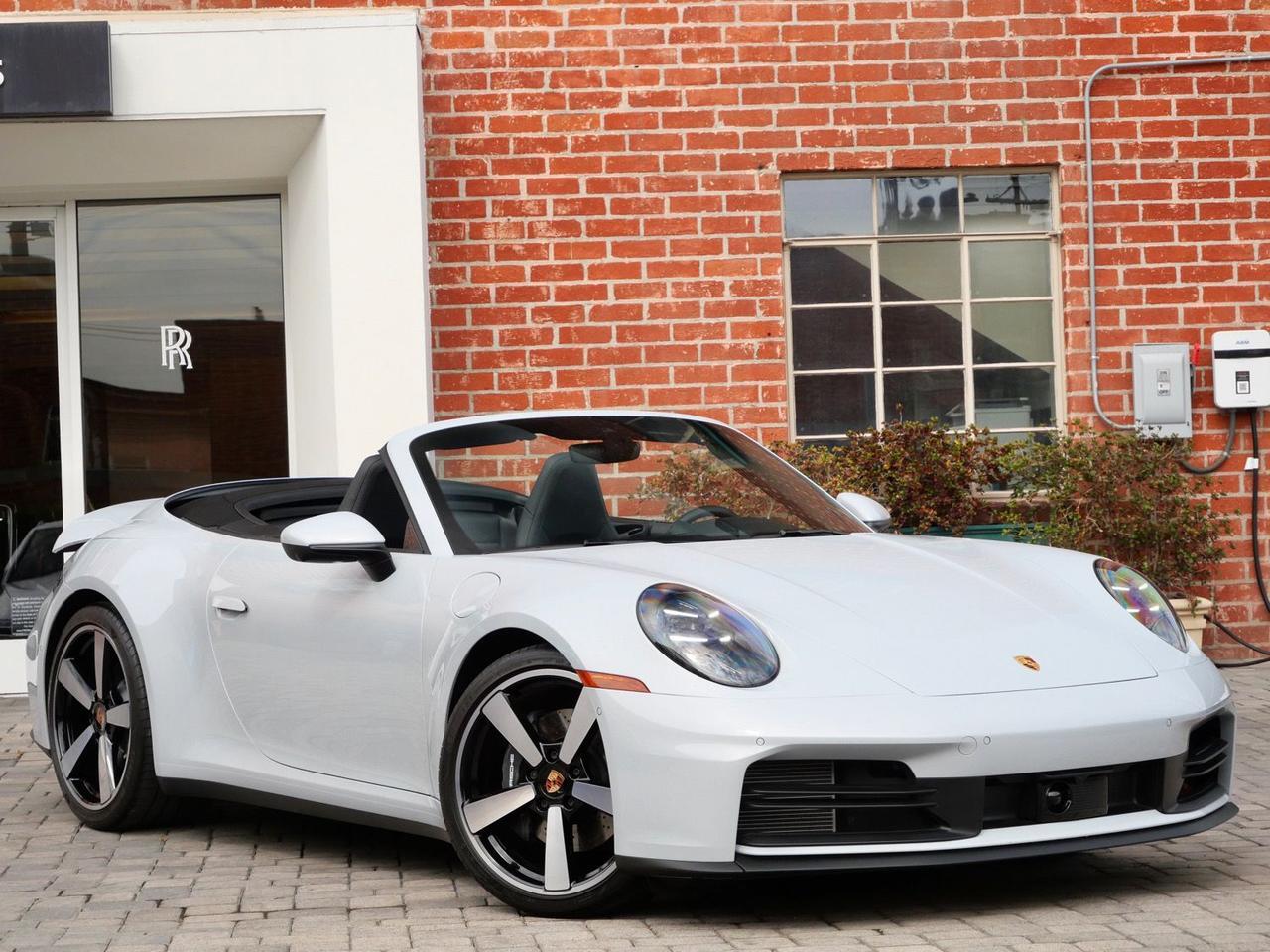2025 Porsche 911 Carrera Carrera
