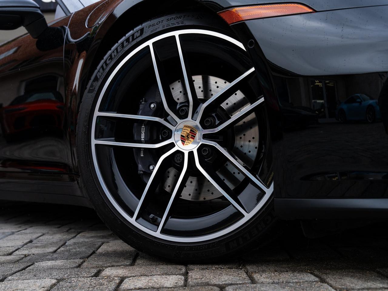 2025 Porsche 911 Carrera Carrera Lawrence KS