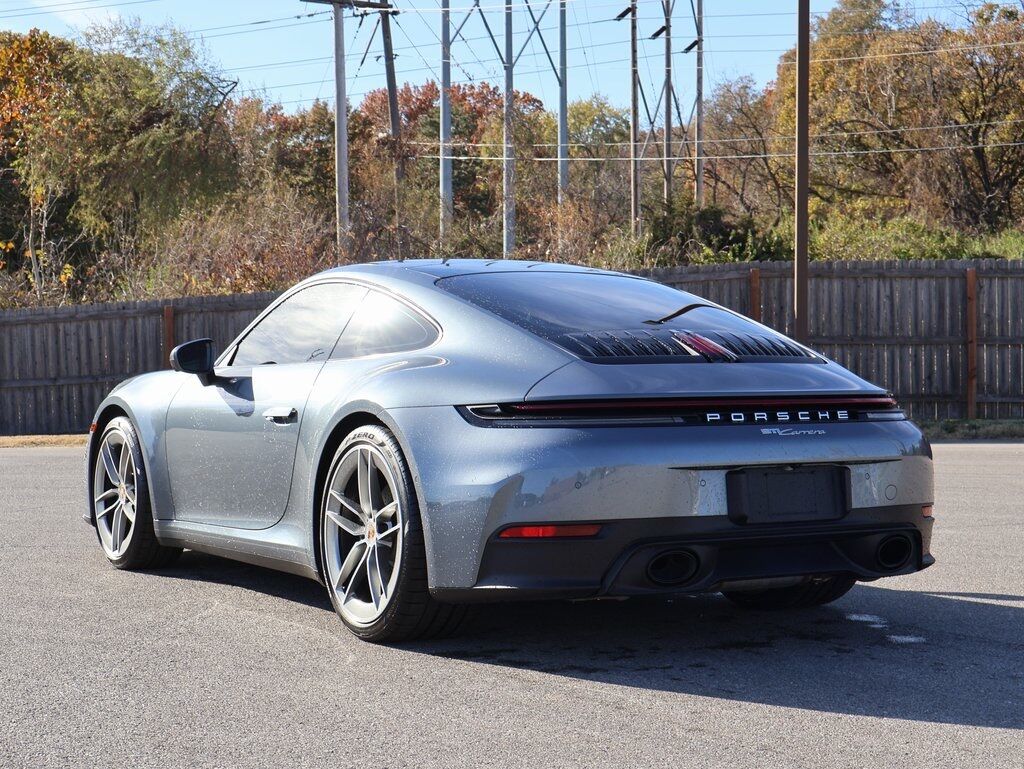 2025 Porsche 911 Carrera