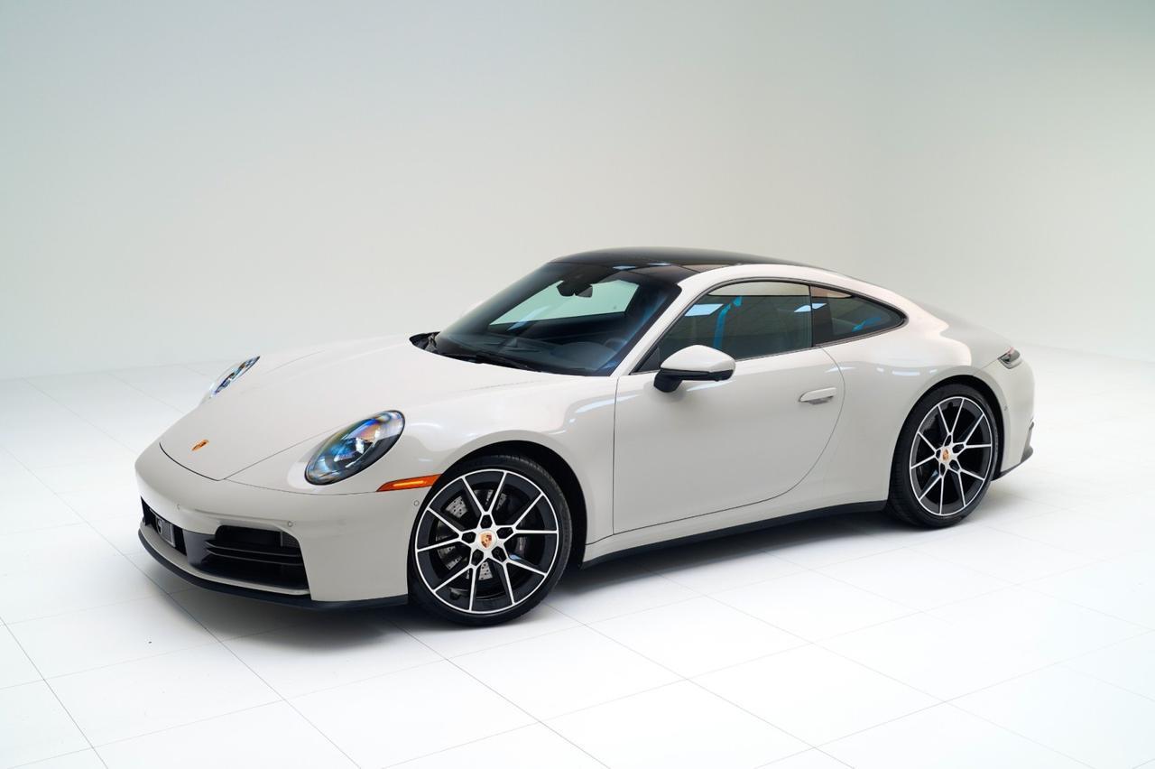 2025 Porsche 911 Carrera 2025 Porsche 911 Carrera