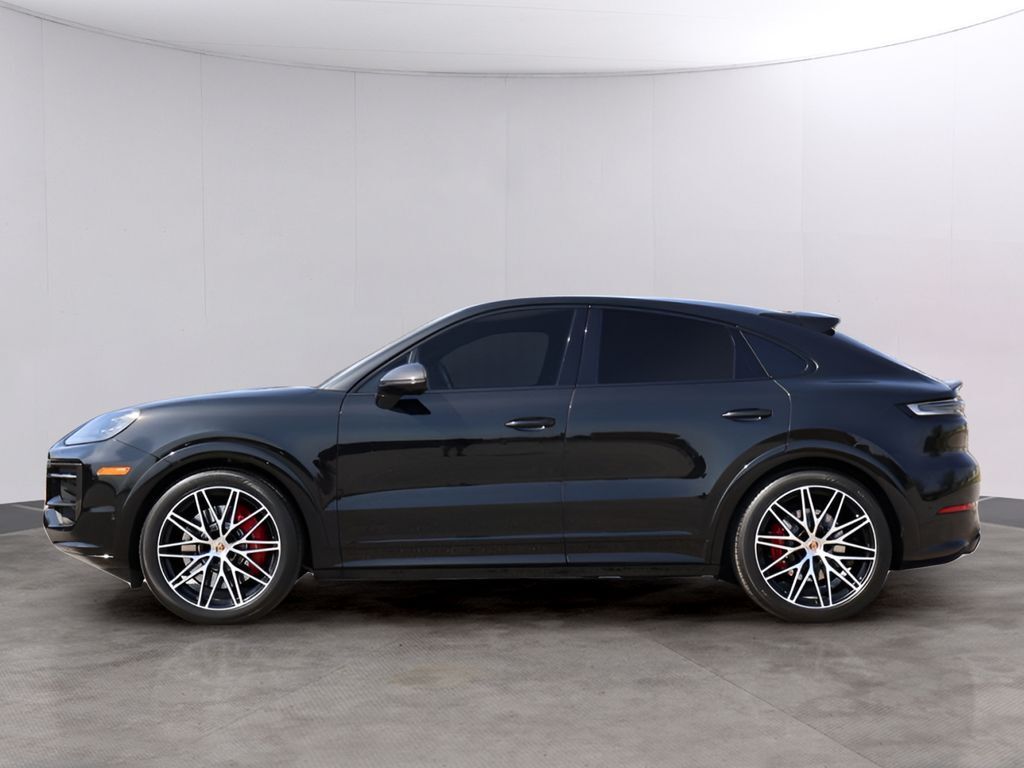 2025 Porsche Cayenne Coupe GTS