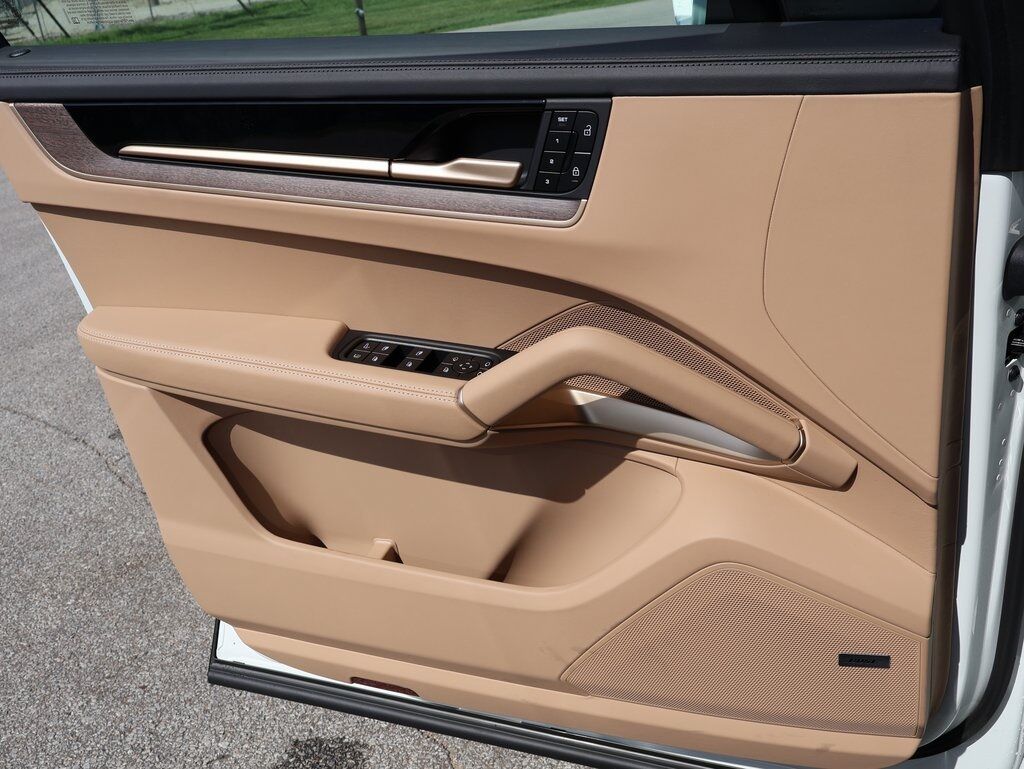 2025 Porsche Cayenne E-Hybrid S San Clemente CA