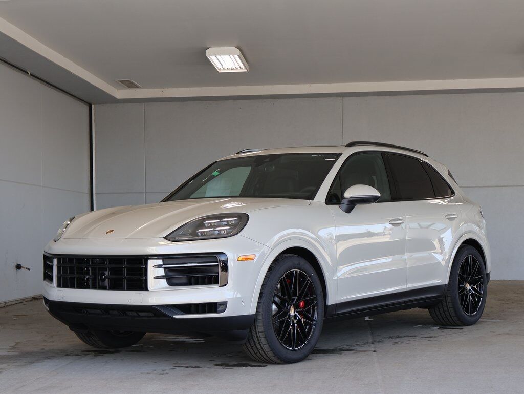 2025 Porsche Cayenne S