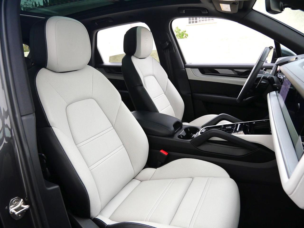 2025 Porsche Cayenne S S Lawrence KS