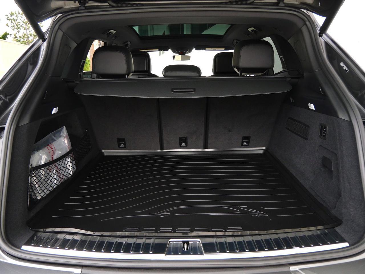 2025 Porsche Cayenne S S Lawrence KS