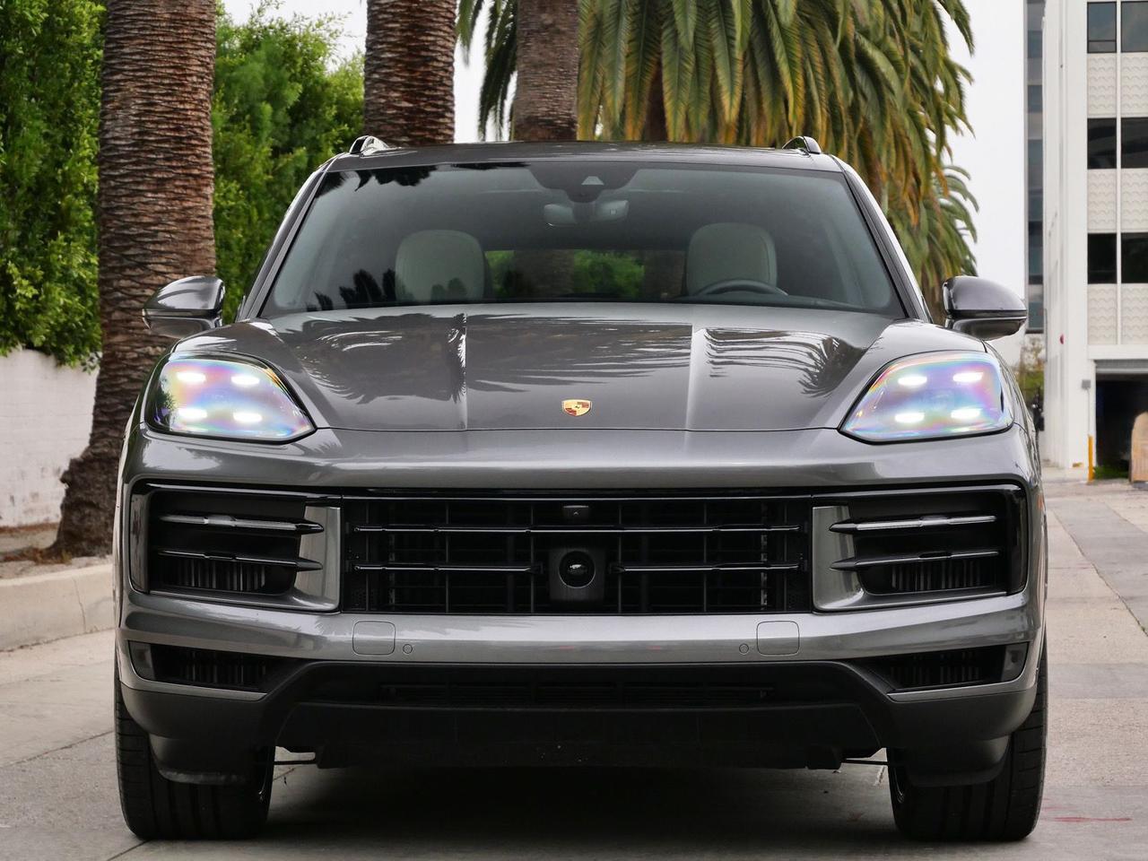 2025 Porsche Cayenne S S