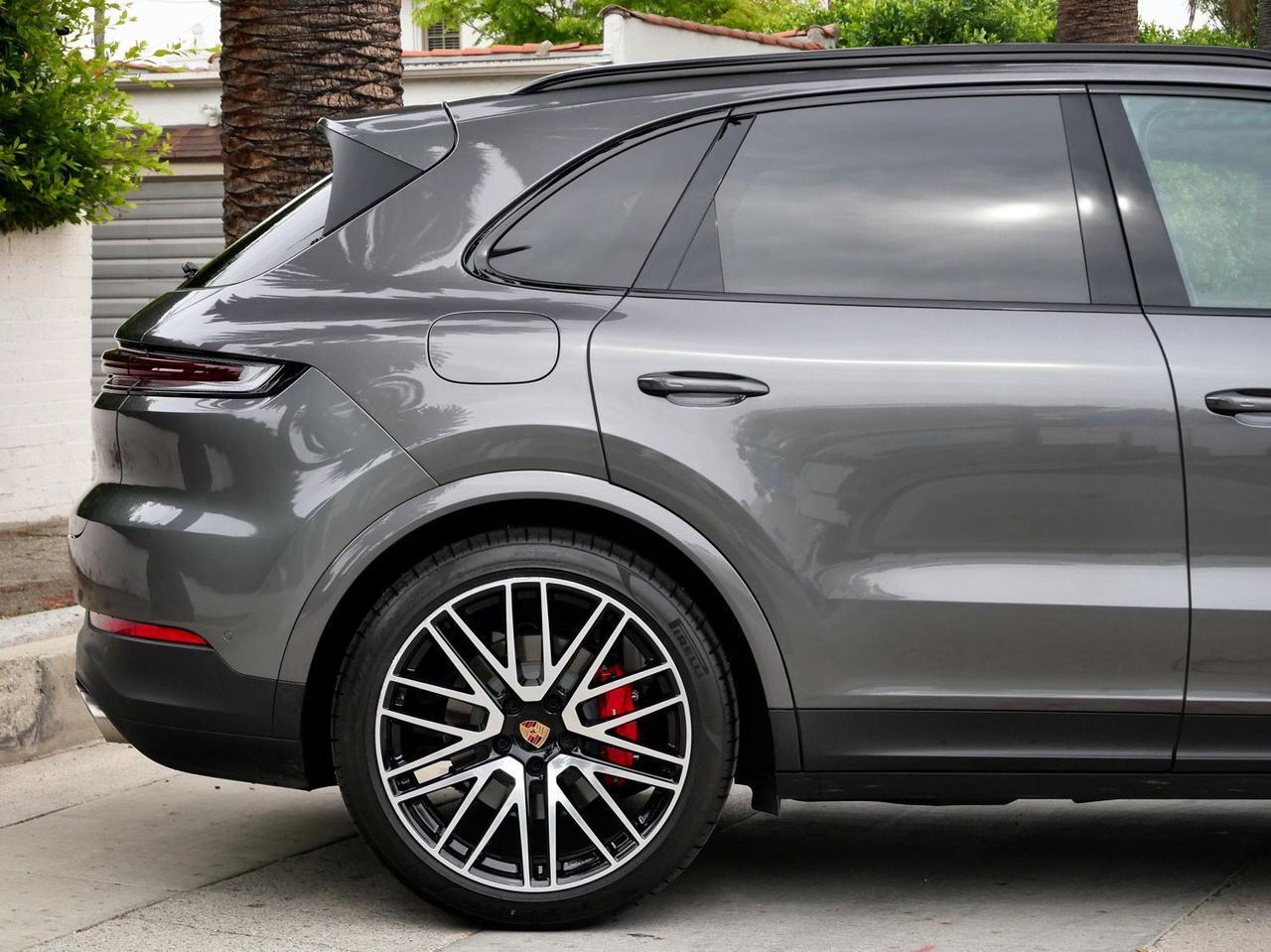 2025 Porsche Cayenne S S Lawrence KS