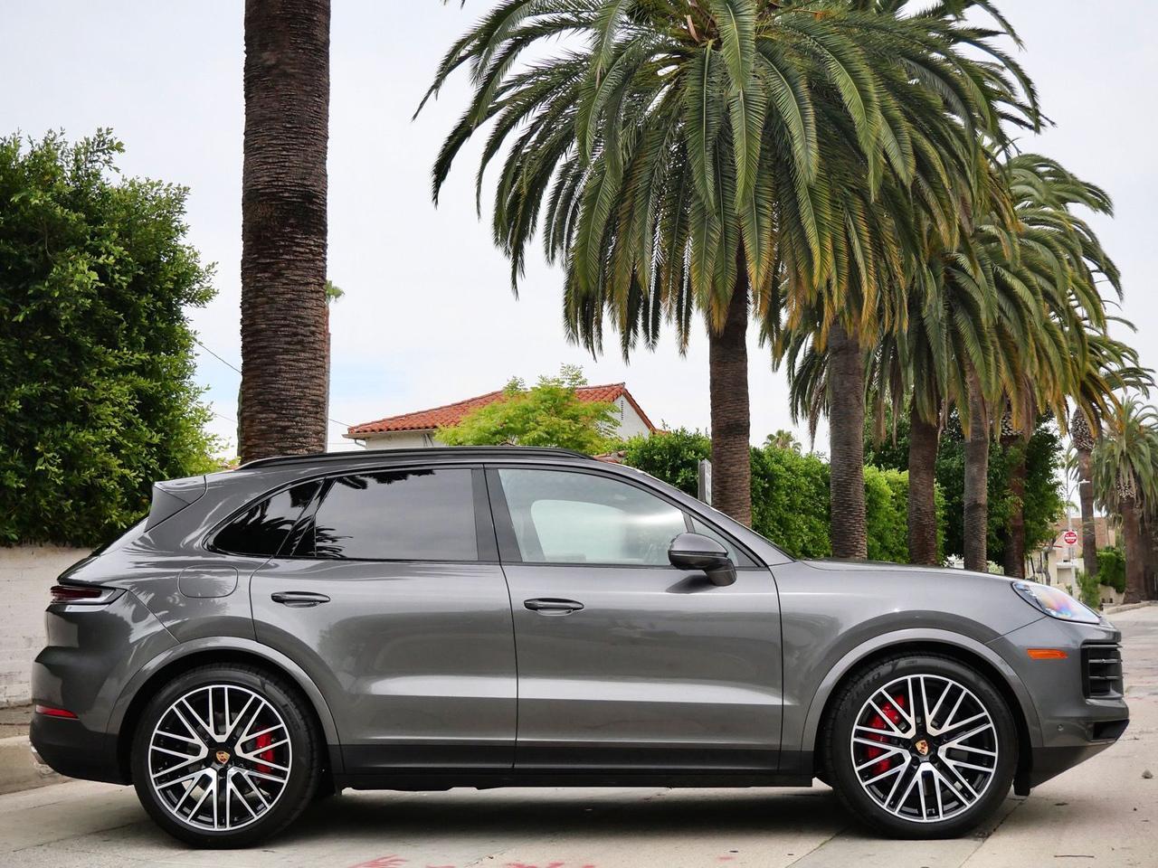 2025 Porsche Cayenne S S Lawrence KS