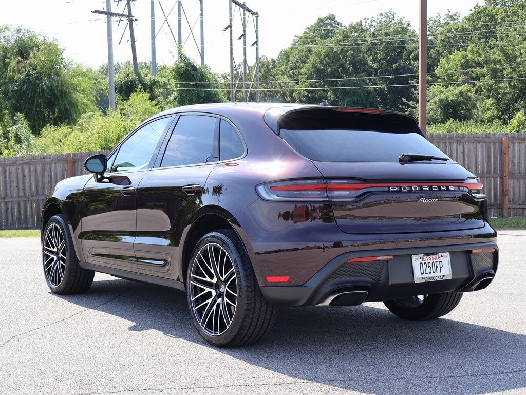 2025 Porsche Macan