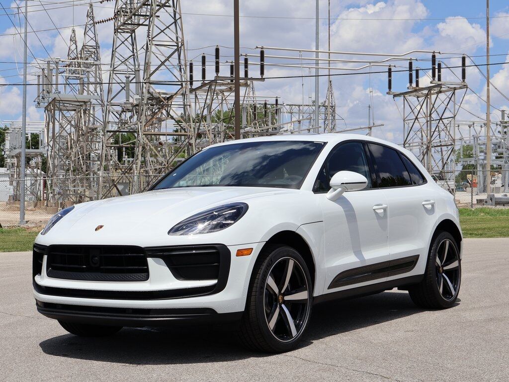 2025 Porsche Macan