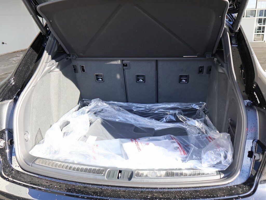 2025 Porsche Macan San Clemente CA