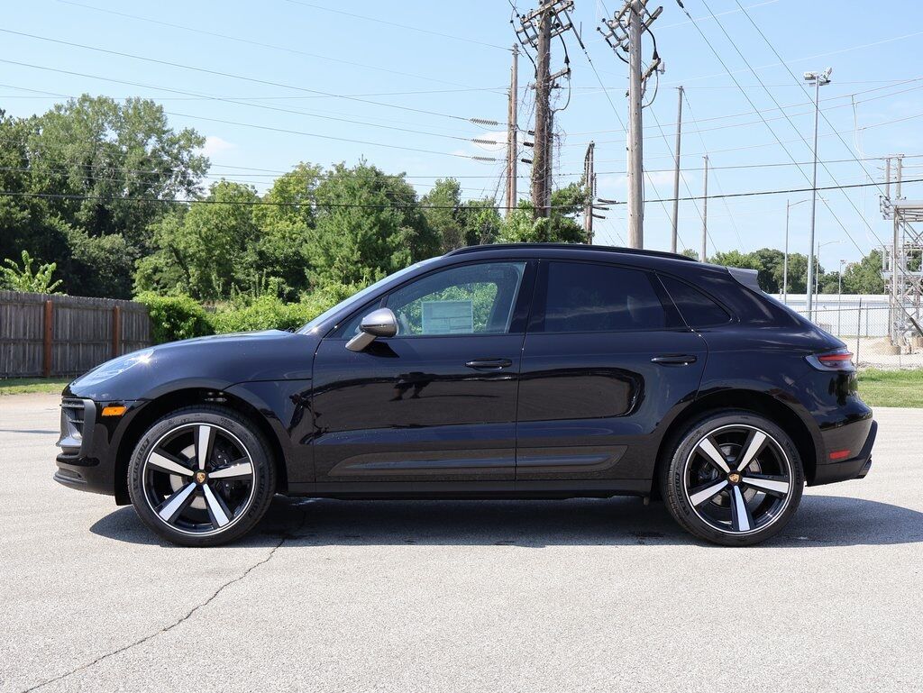 2025 Porsche Macan