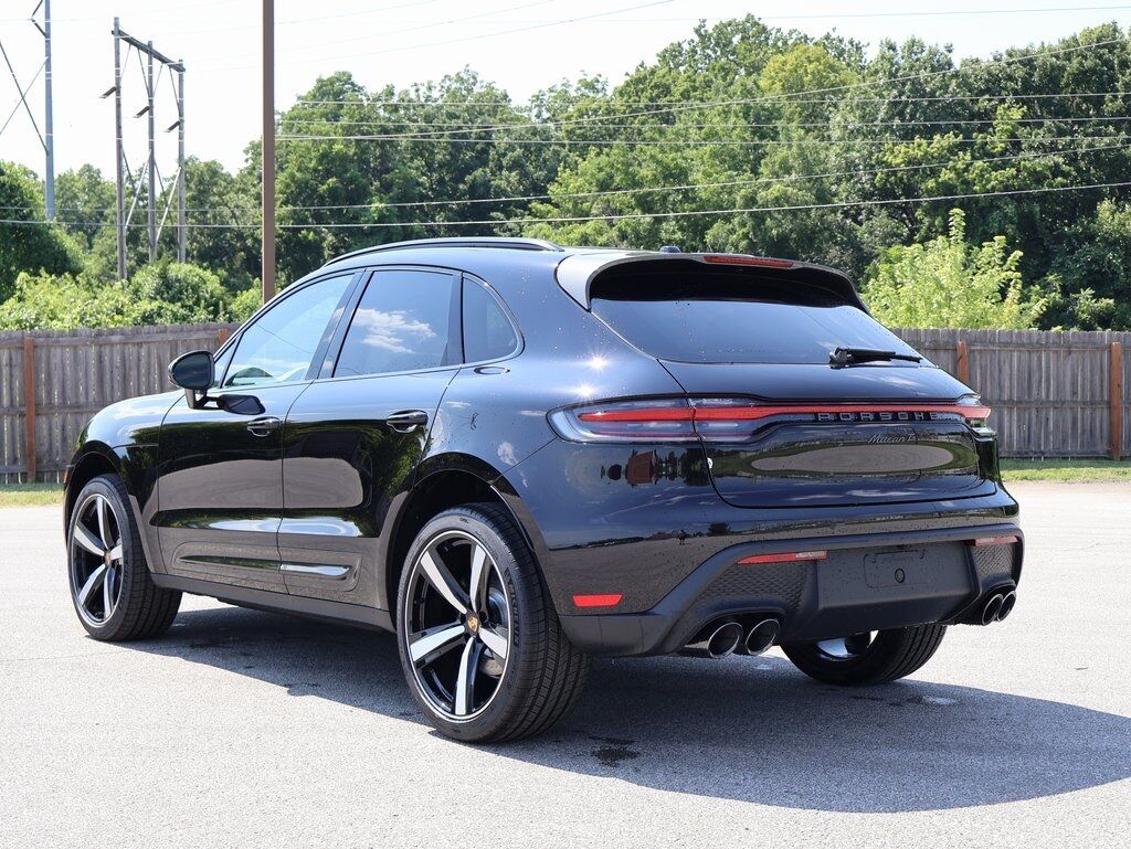 2025 Porsche Macan