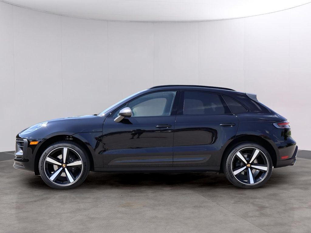 2025 Porsche Macan