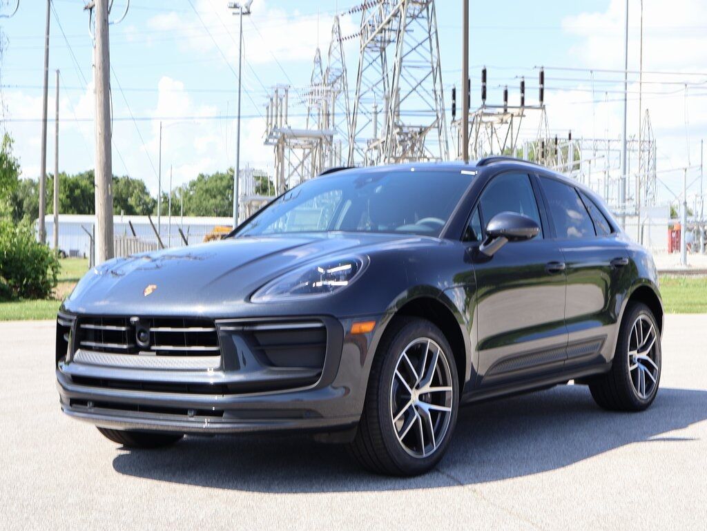 2025 Porsche Macan