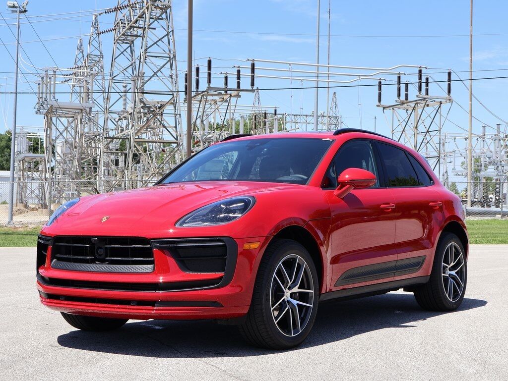 2025 Porsche Macan