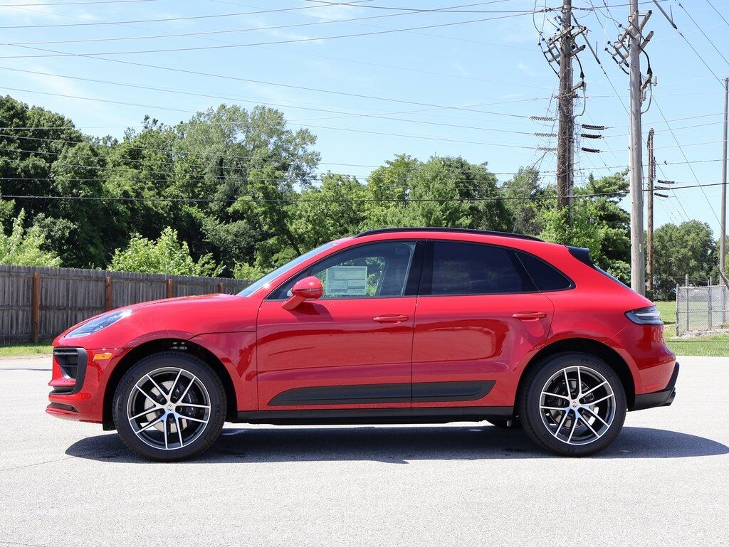2025 Porsche Macan