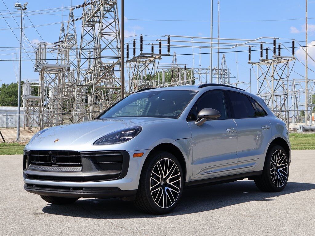 2025 Porsche Macan