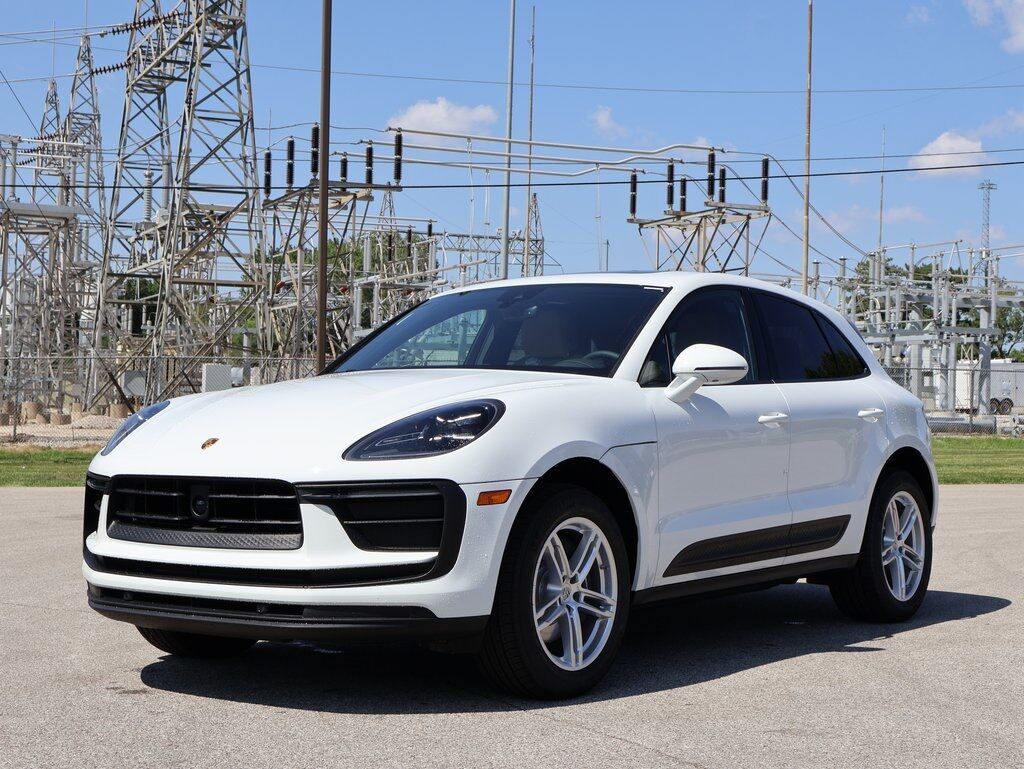 2025 Porsche Macan
