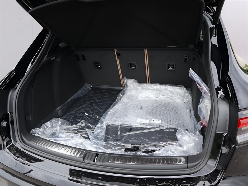 2025 Porsche Macan San Clemente CA