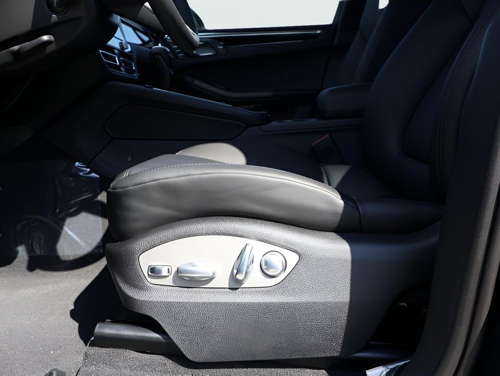 2025 Porsche Macan San Clemente CA
