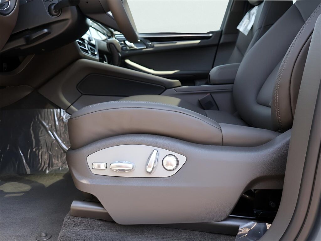 2025 Porsche Macan San Clemente CA