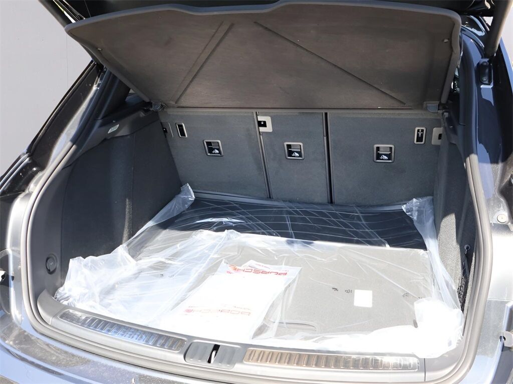 2025 Porsche Macan San Clemente CA