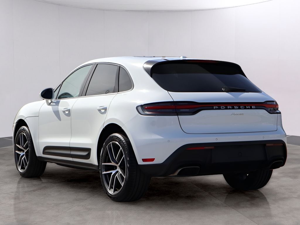 2025 Porsche Macan
