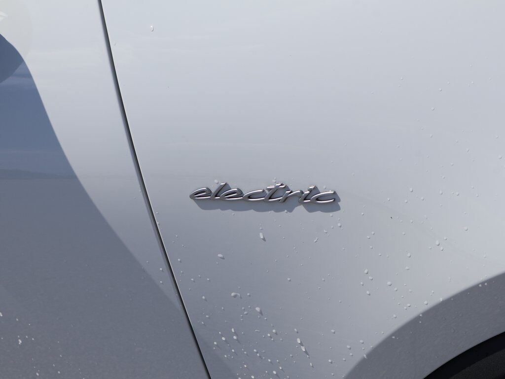 2025 Porsche Macan Electric San Clemente CA