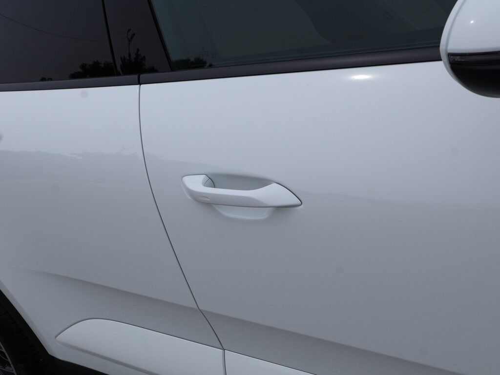 2025 Porsche Macan Electric San Clemente CA