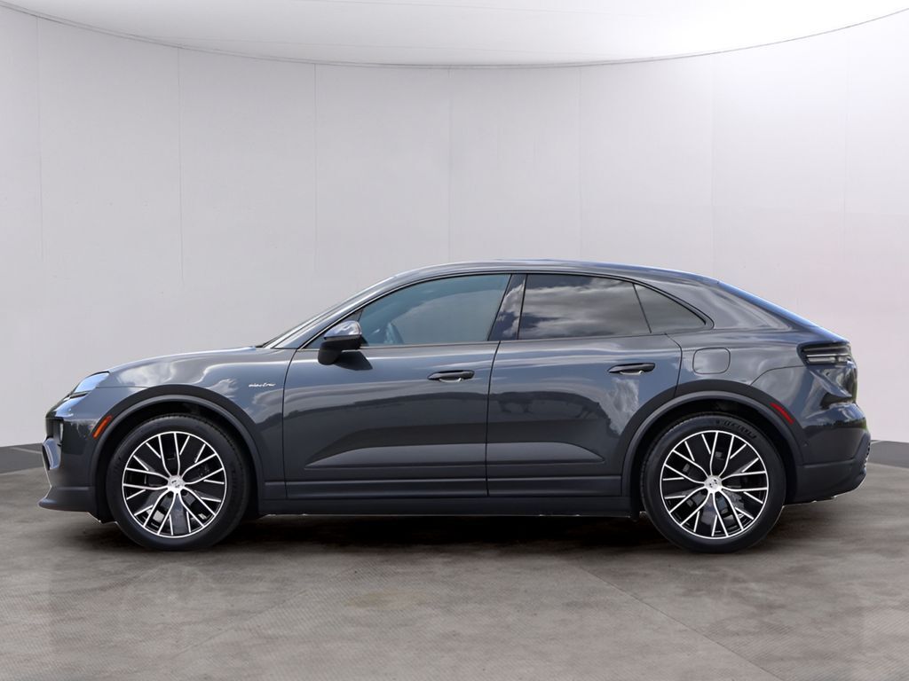 2025 Porsche Macan Electric 4