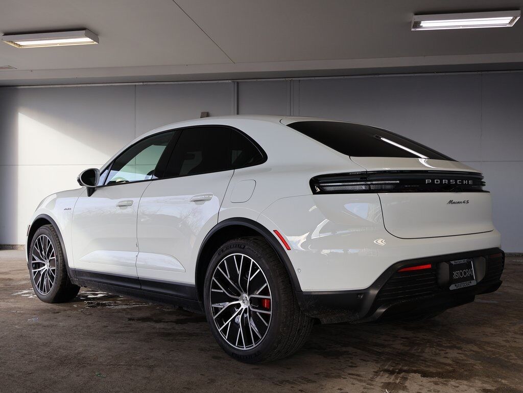 2025 Porsche Macan Electric 4S