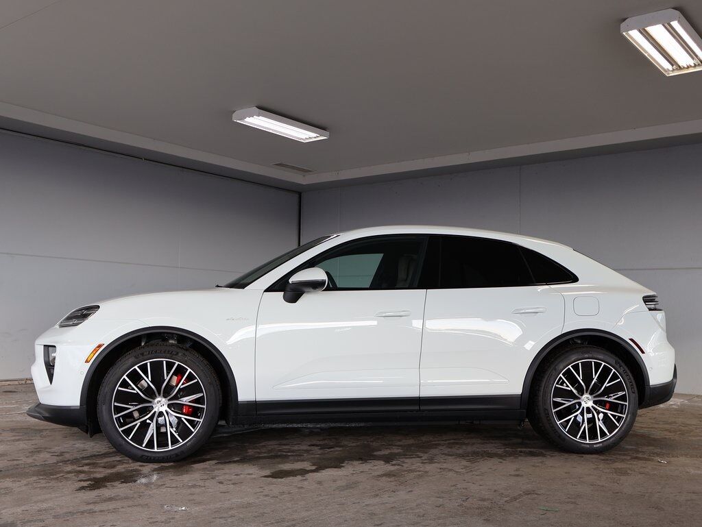 2025 Porsche Macan Electric 4S