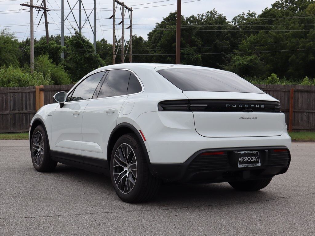2025 Porsche Macan Electric 4S