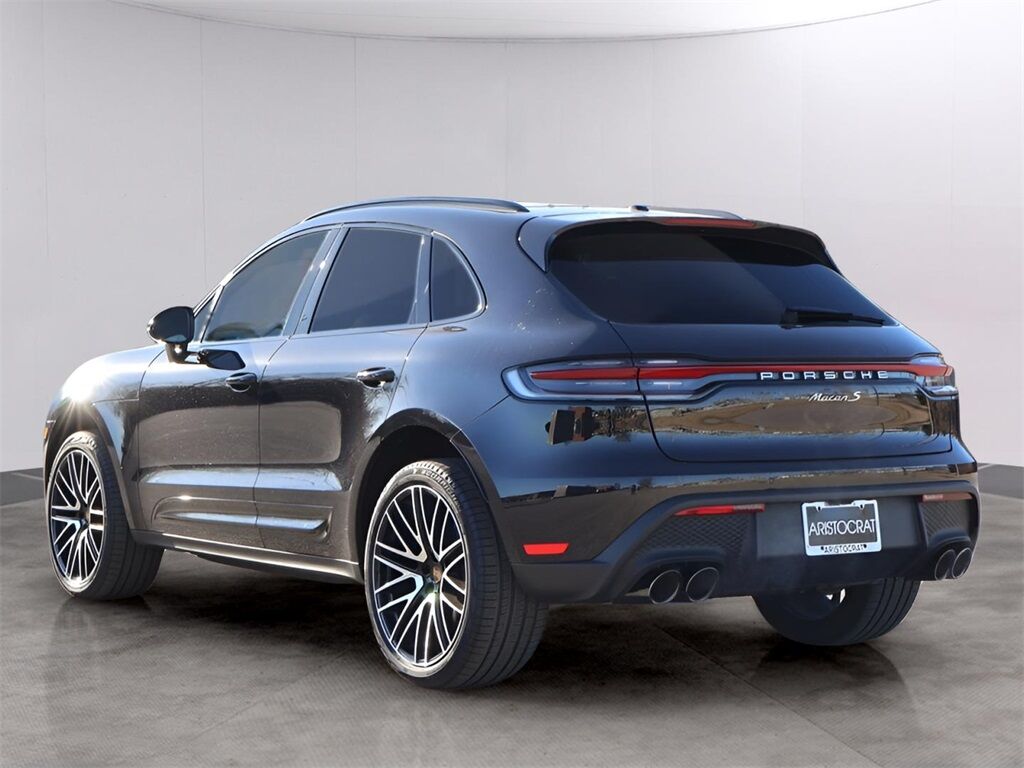 2025 Porsche Macan S