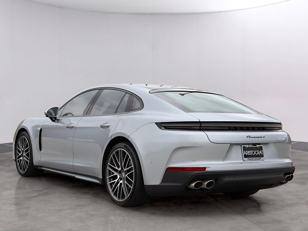 2025 Porsche Panamera