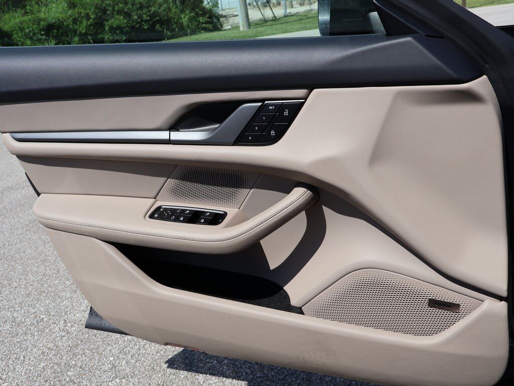 2025 Porsche Taycan 4S San Clemente CA