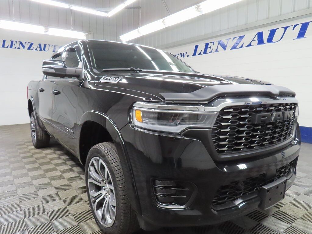 2025 Ram 1500 4x4 Crew Cab Tungsten