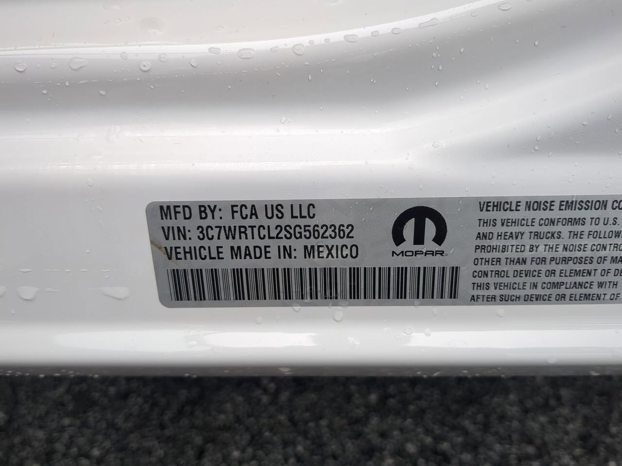 2025 Ram 3500 Chassis Cab Flat Bed Appleton WI