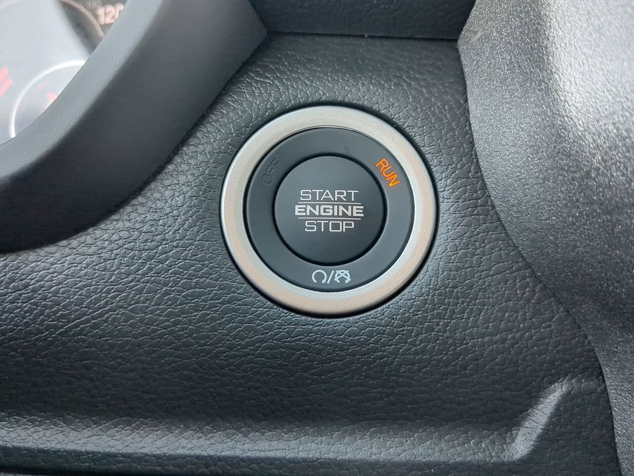 2025 Ram 3500 Chassis Cab Flat Bed Appleton WI