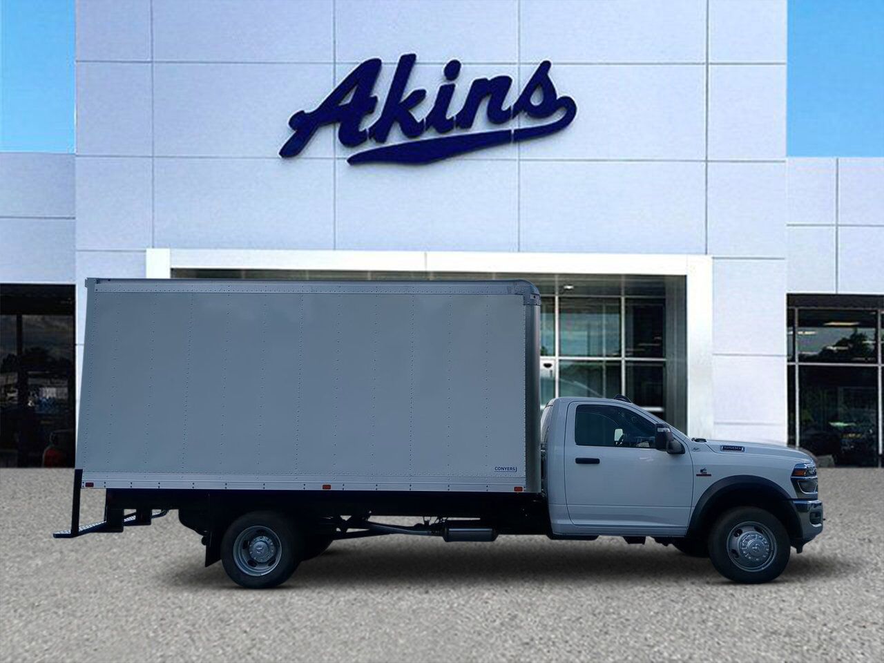 2025 Ram 5500 Chassis Cab Box Truck Appleton WI