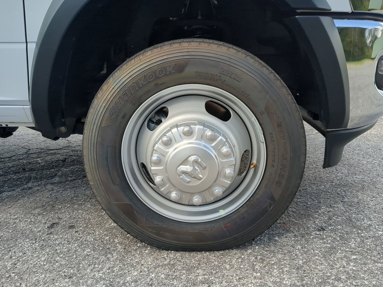 2025 Ram 5500 Chassis Cab Box Truck Appleton WI