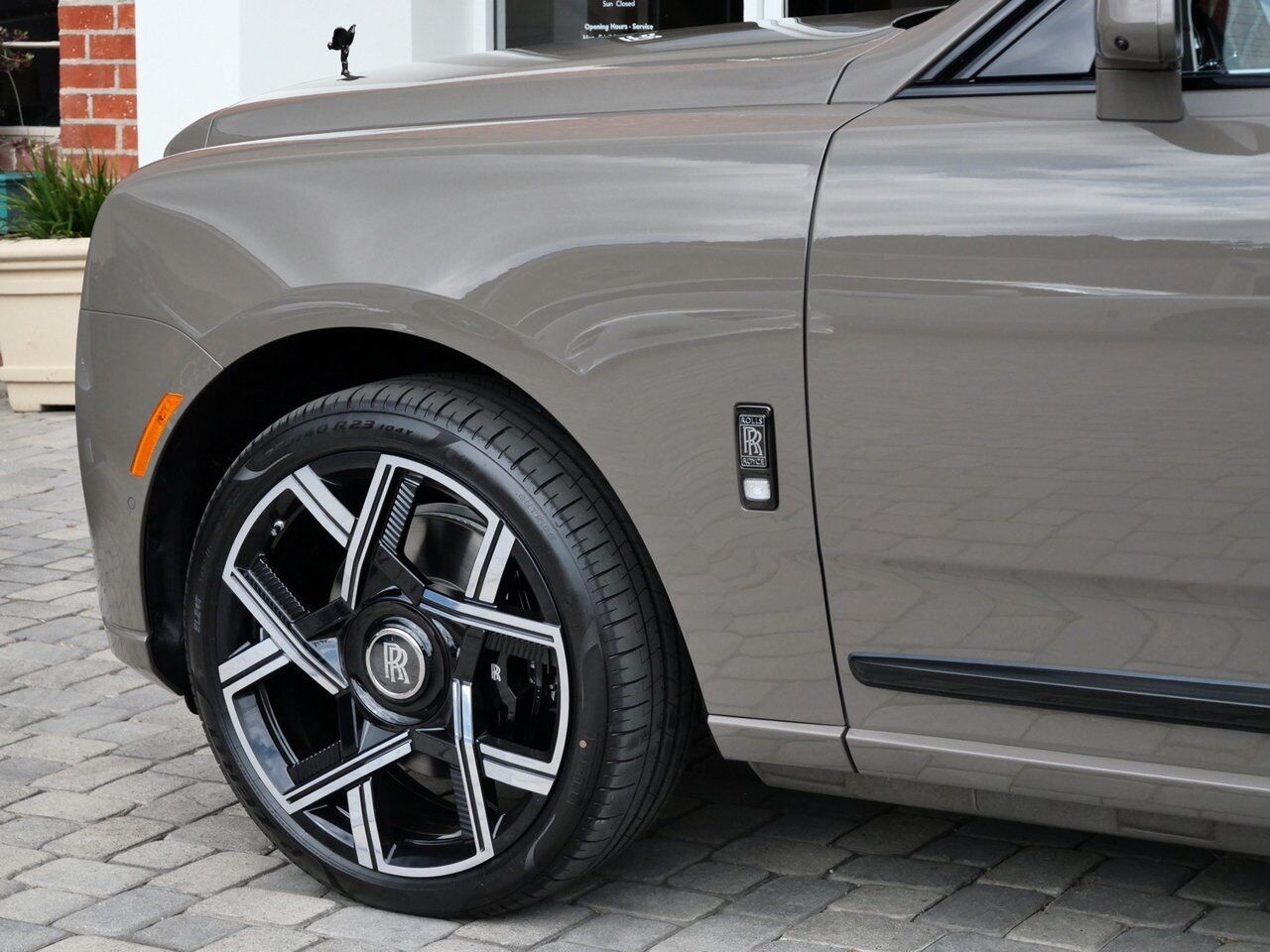 2025 Rolls-Royce Black Badge Cullinan Lawrence KS