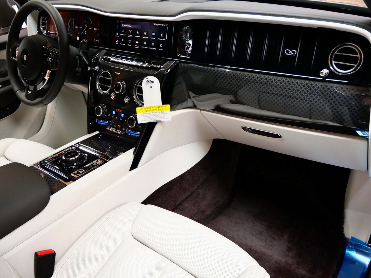 2025 Rolls-Royce Black Badge Cullinan Lawrence KS