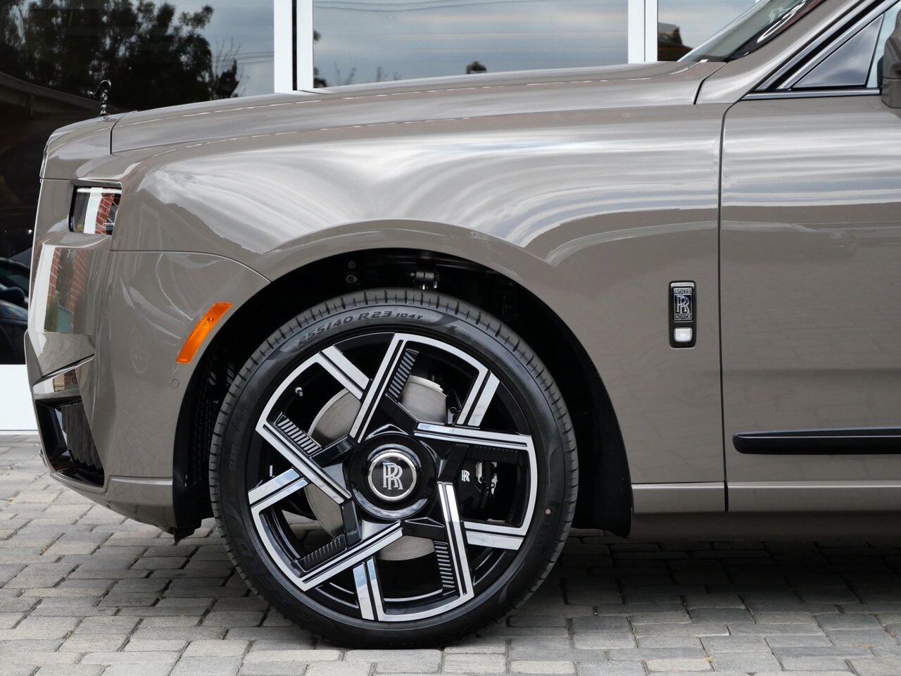 2025 Rolls-Royce Black Badge Cullinan Lawrence KS