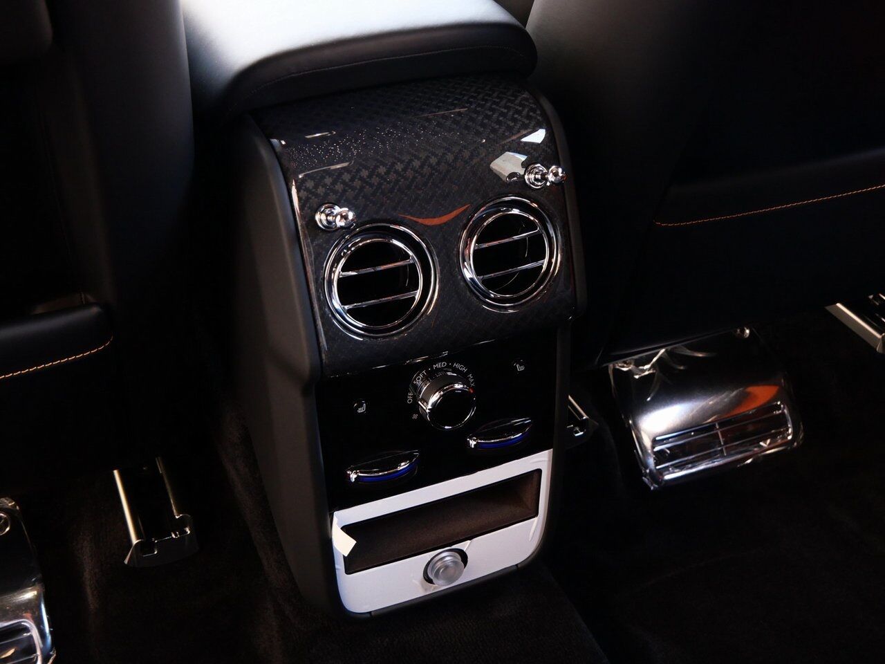 2025 Rolls-Royce Black Badge Cullinan Lawrence KS