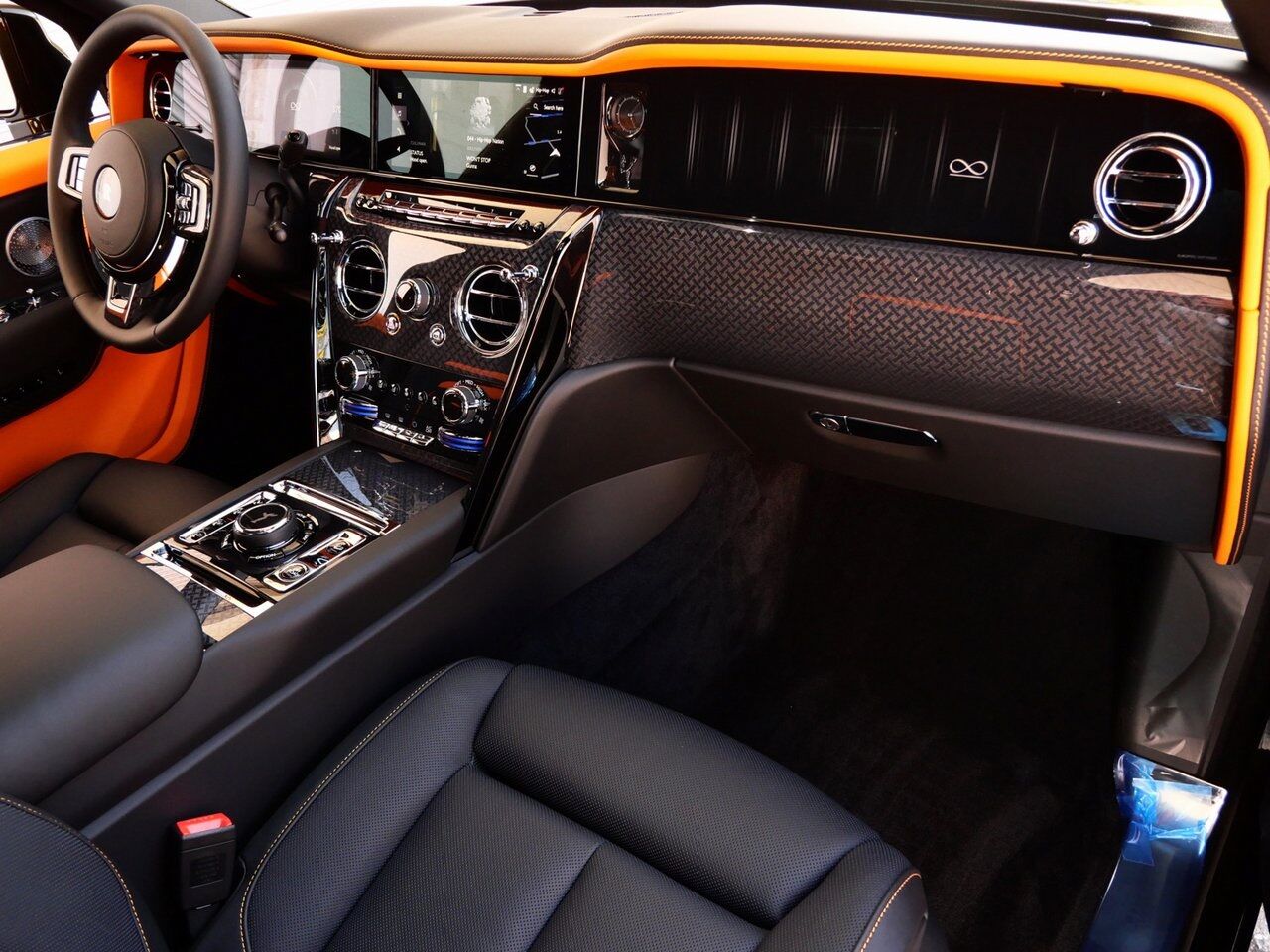 2025 Rolls-Royce Black Badge Cullinan Lawrence KS