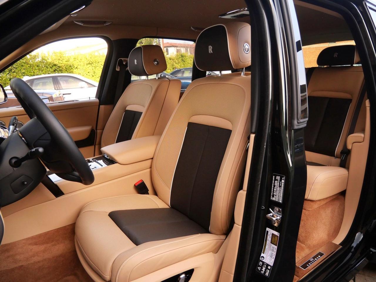 2025 Rolls-Royce Black Badge Cullinan Lawrence KS