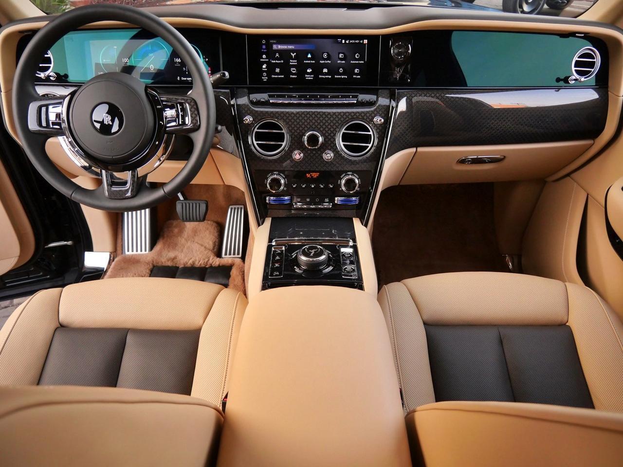 2025 Rolls-Royce Black Badge Cullinan Lawrence KS